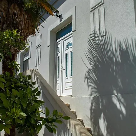 M Maison d'hôtes *