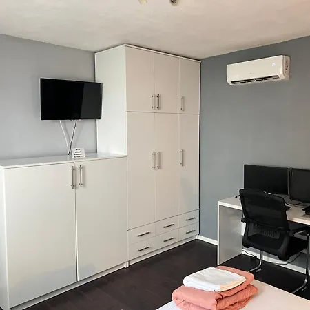 M Guest house *